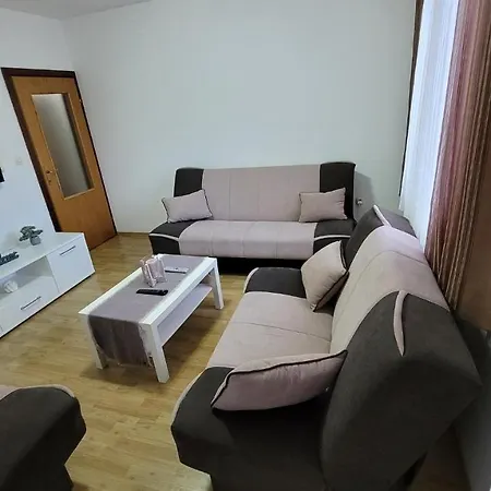 - Sunny Peaks Daire Pale